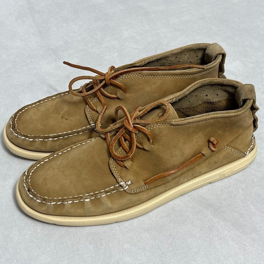 UGG Beach Moc Chukka Boots Men 10 Tan Suede Treadlite Rawhide Laces